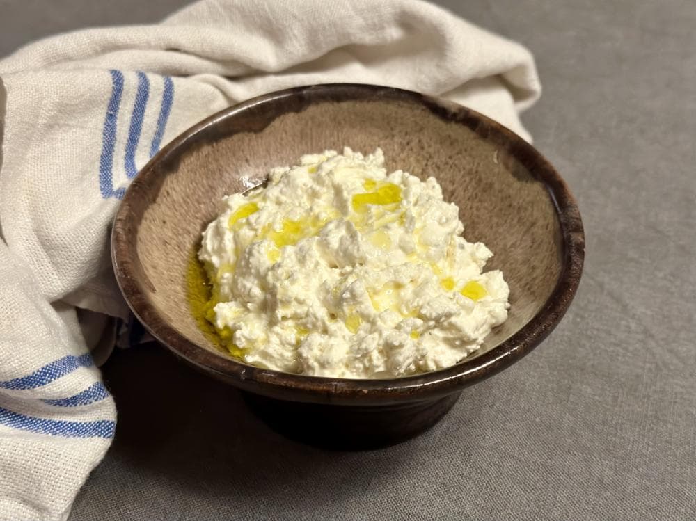 Fetaost-crème med vitlök